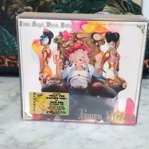 Gwen Stefani CD "  Donating Soon"